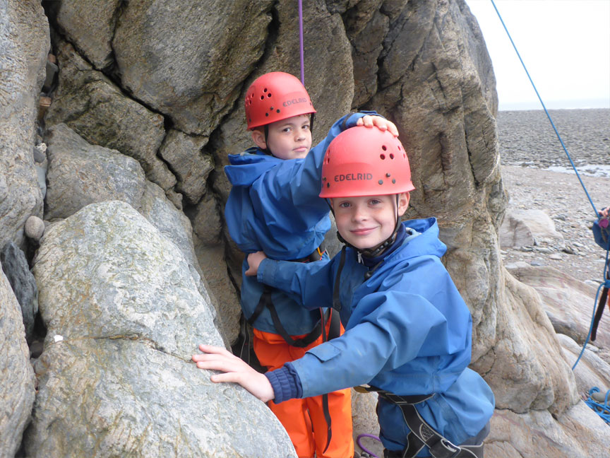 North Leigh C of E Primary School