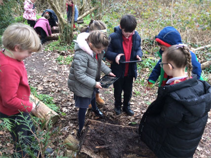 North Leigh C of E Primary School