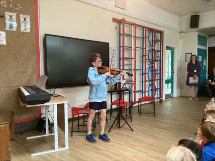 North Leigh C of E Primary School