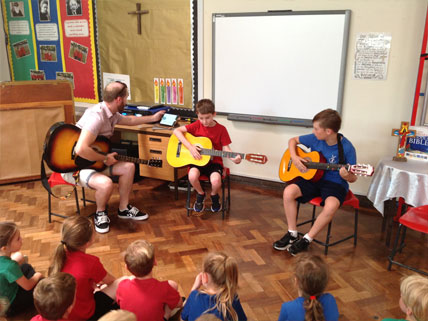 North Leigh C of E Primary School