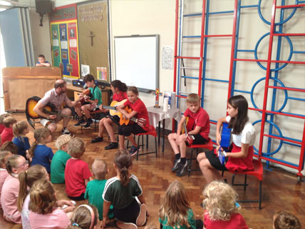 North Leigh C of E Primary School