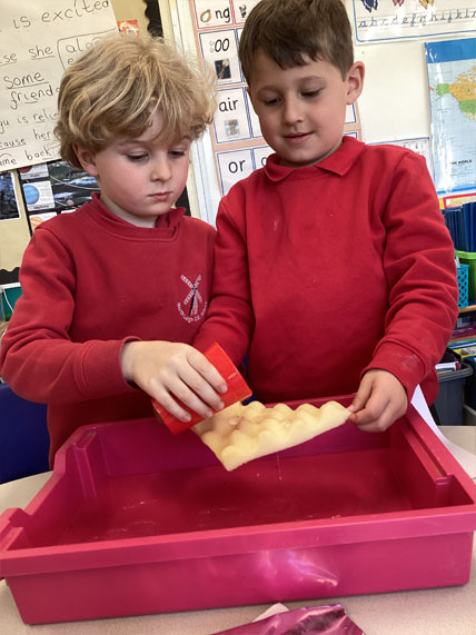 North Leigh C of E Primary School