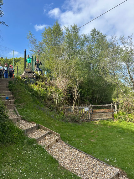 North Leigh C of E Primary School