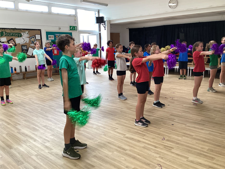 North Leigh C of E Primary School