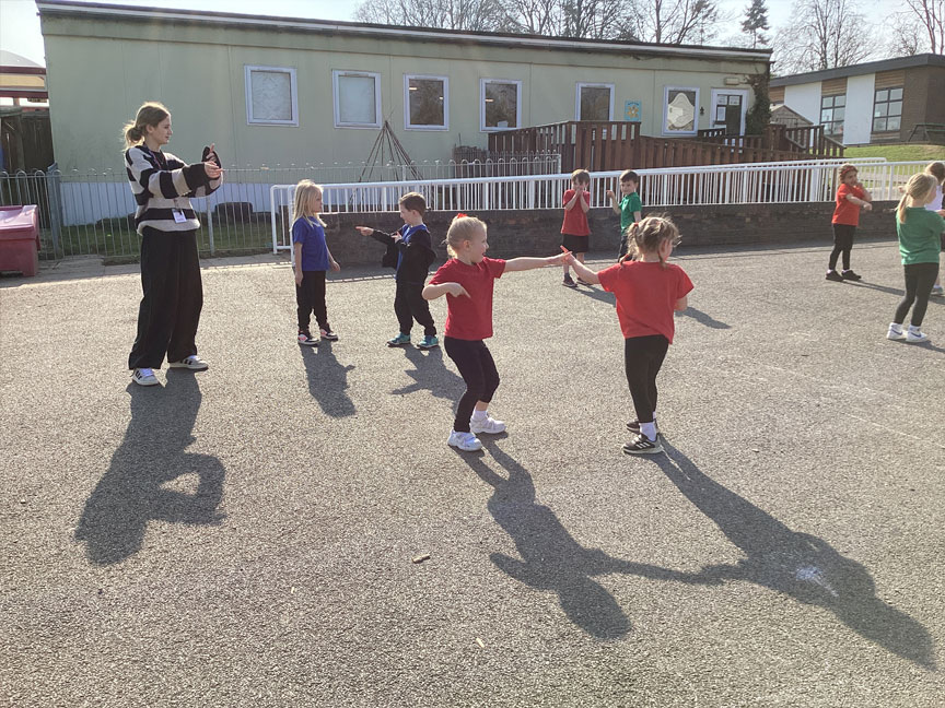 North Leigh C of E Primary School