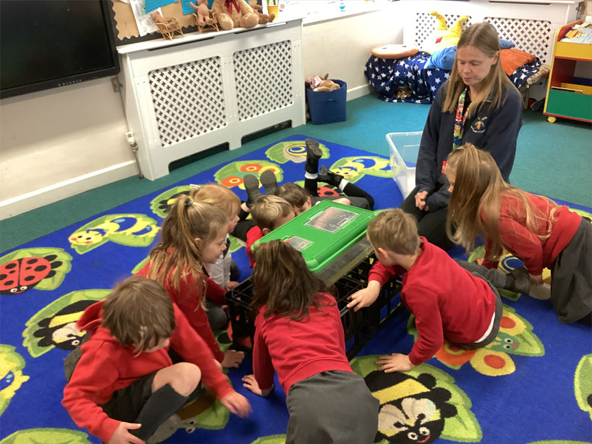 North Leigh C of E Primary School