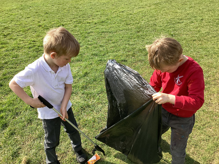 North Leigh C of E Primary School