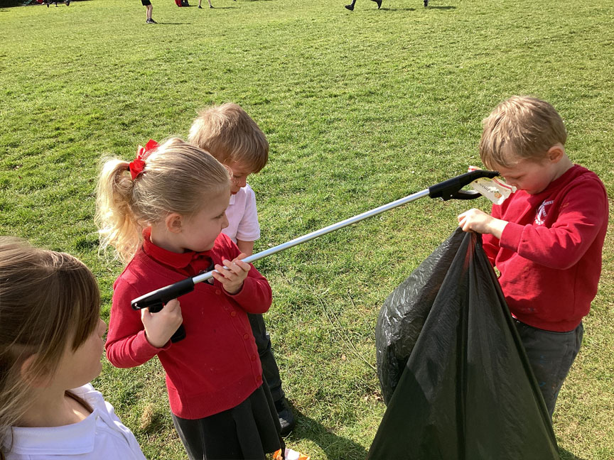 North Leigh C of E Primary School