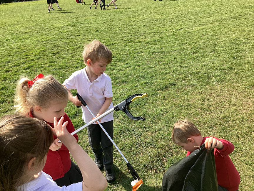 North Leigh C of E Primary School