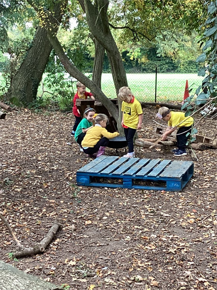 North Leigh C of E Primary School