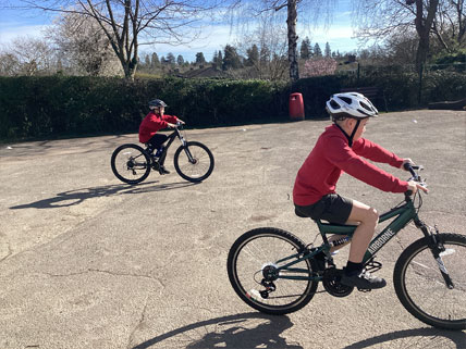 North Leigh C of E Primary School