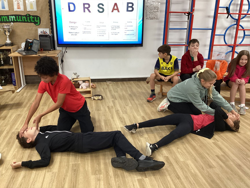 North Leigh C of E Primary School