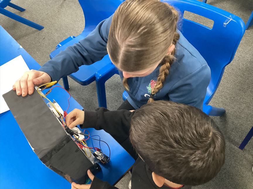 North Leigh C of E Primary School