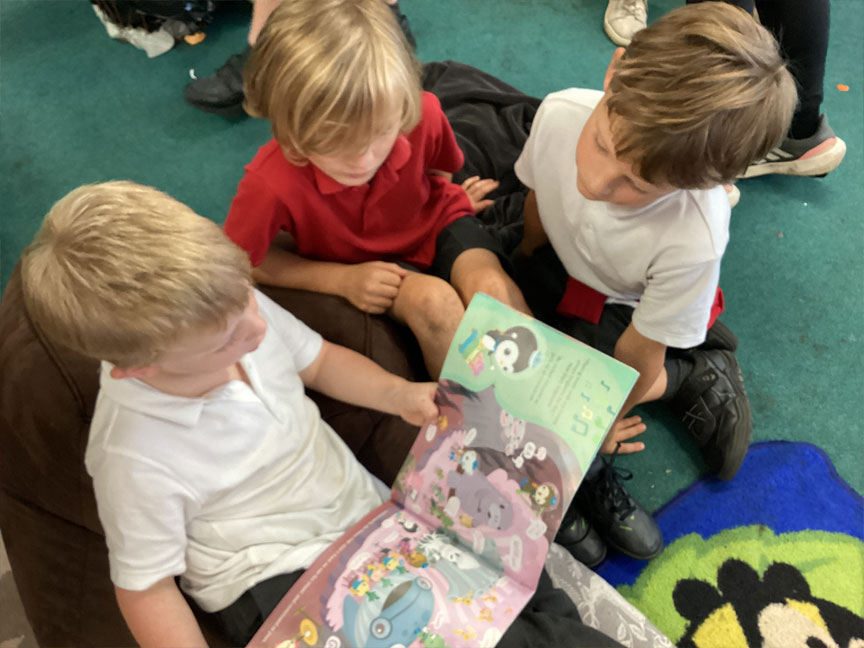 North Leigh C of E Primary School