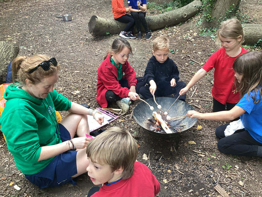 North Leigh C of E Primary School