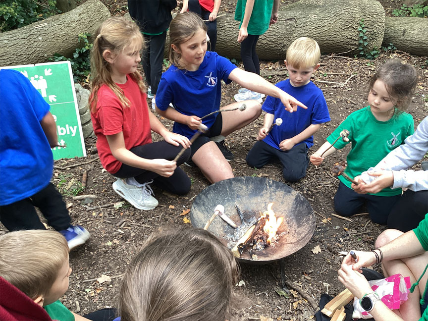 North Leigh C of E Primary School