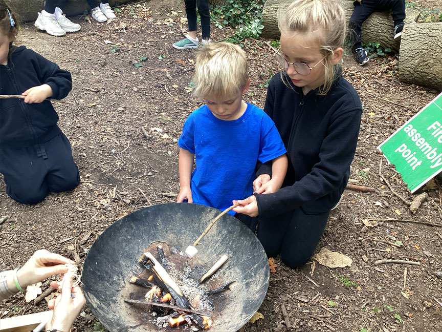 North Leigh C of E Primary School