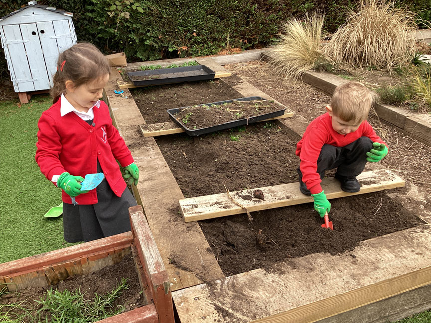 North Leigh C of E Primary School