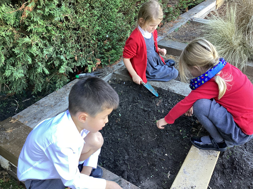 North Leigh C of E Primary School