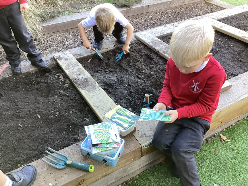 North Leigh C of E Primary School