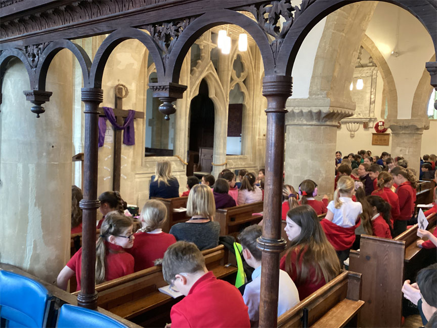 North Leigh C of E Primary School