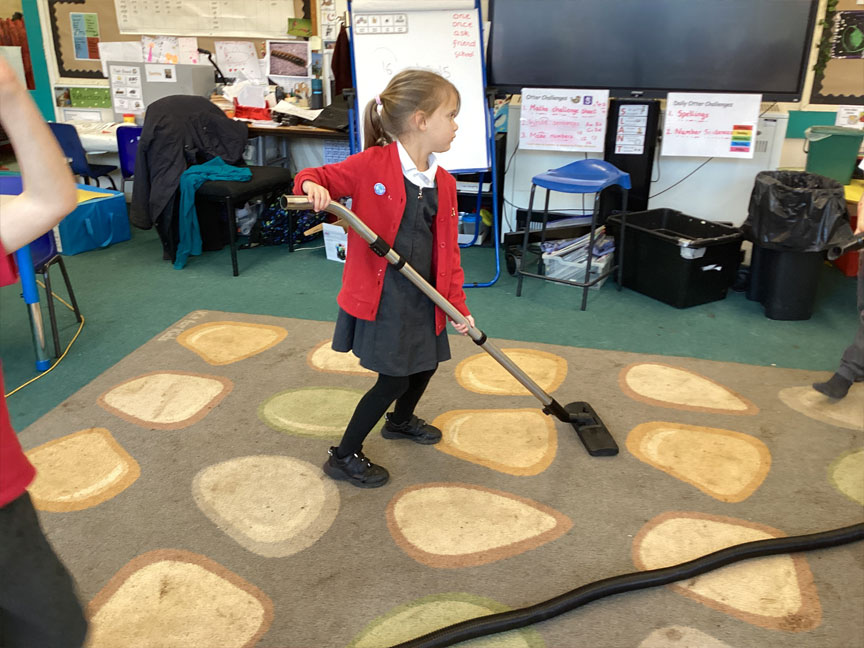 North Leigh C of E Primary School