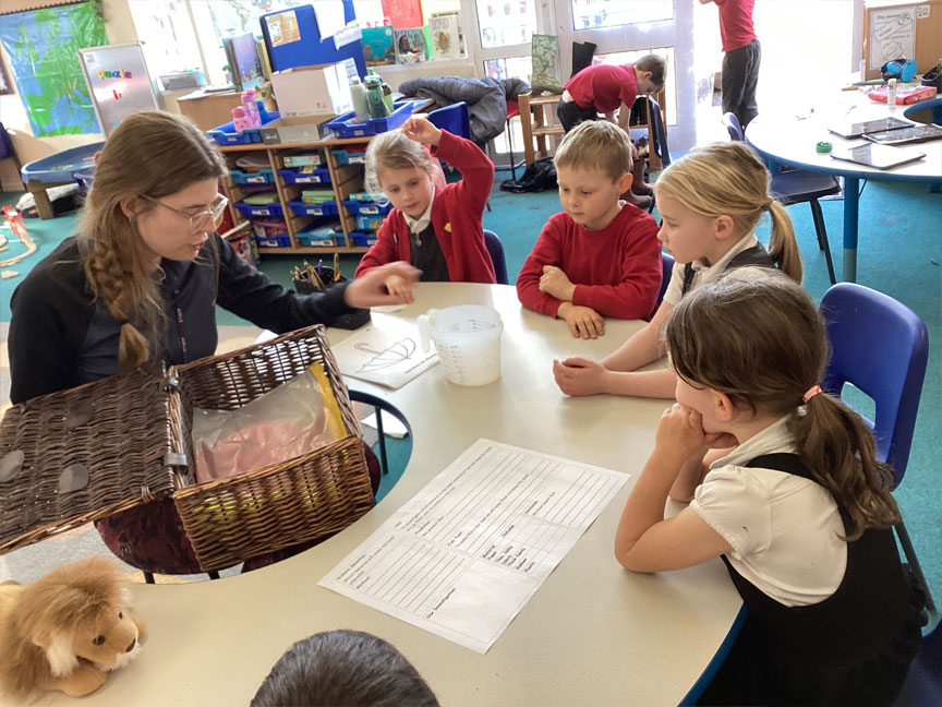 North Leigh C of E Primary School