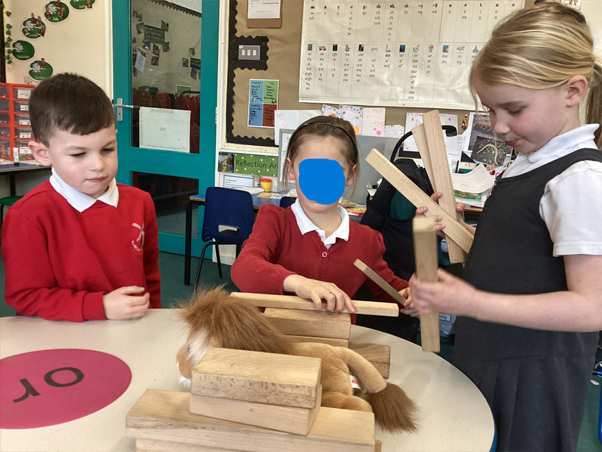 North Leigh C of E Primary School