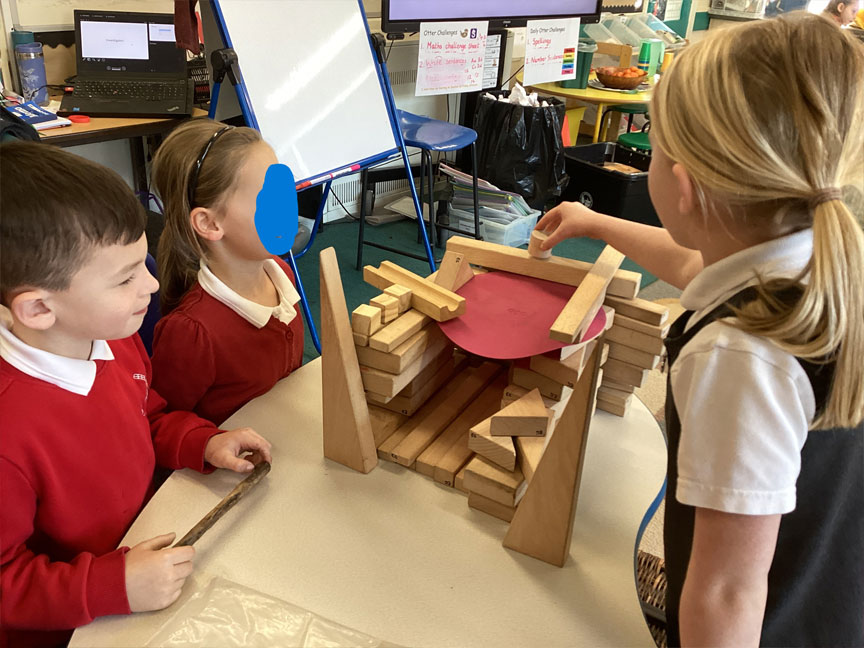 North Leigh C of E Primary School