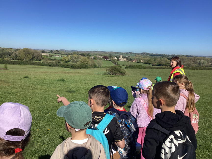 North Leigh C of E Primary School