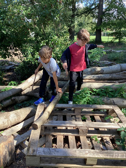 North Leigh C of E Primary School