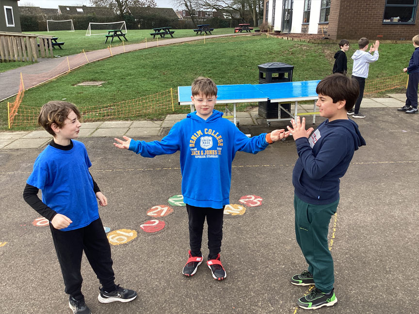 North Leigh C of E Primary School