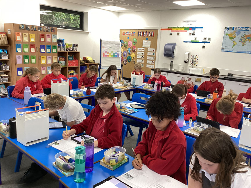 North Leigh C of E Primary School