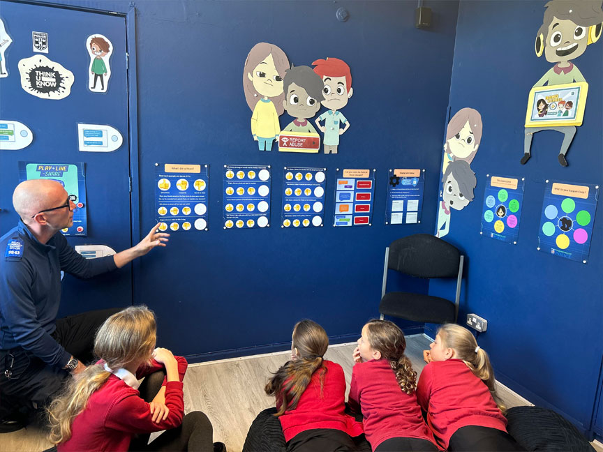 North Leigh C of E Primary School