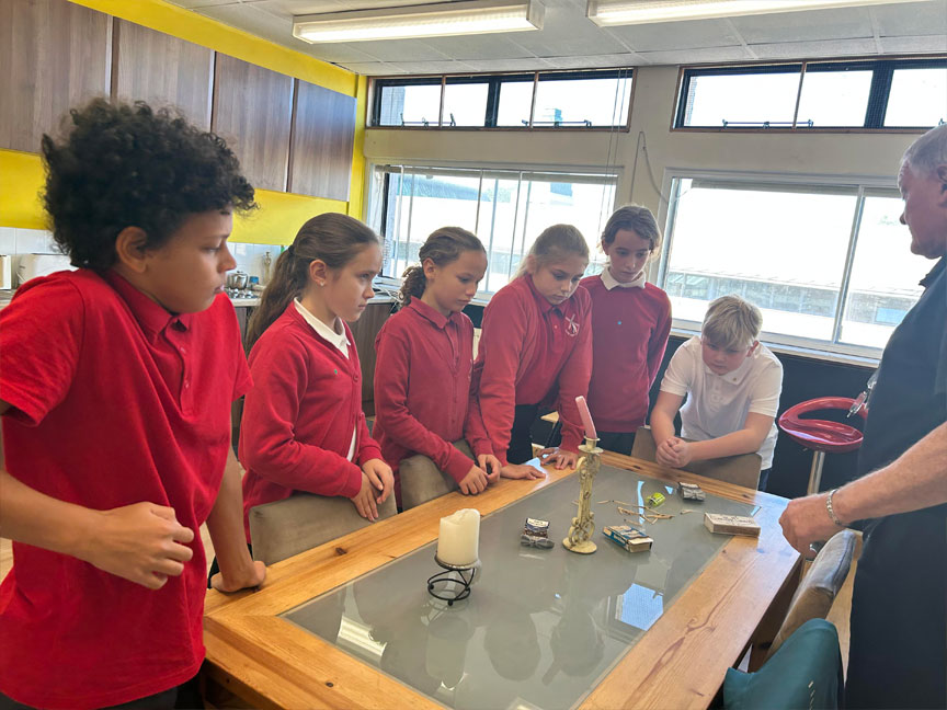 North Leigh C of E Primary School