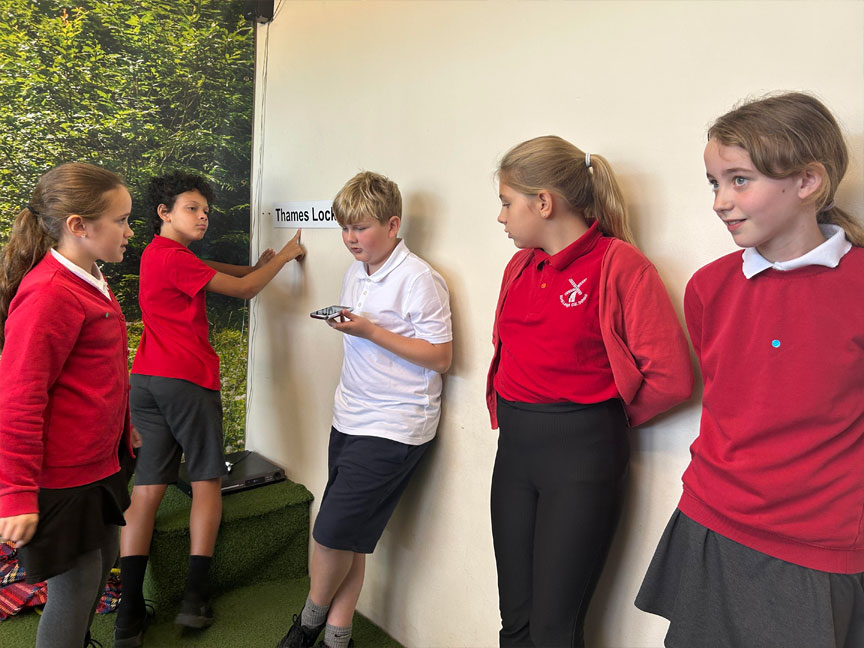 North Leigh C of E Primary School