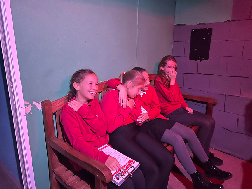 North Leigh C of E Primary School